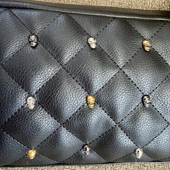 BETSEY JOHNSON Skull Studs BLK LTR Quilted Hobo Shoulder Bag Halloween Goth Y2K - Picture 5 of 16